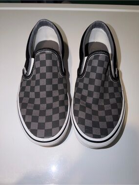 Black/Grey Checkered Vans